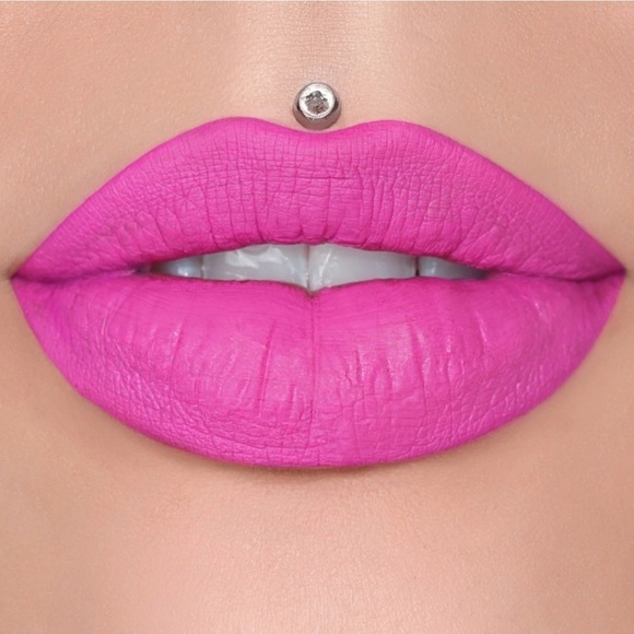 Jeffree Star Other - Jeffree Star Cavity Liquid Velour Lipstick